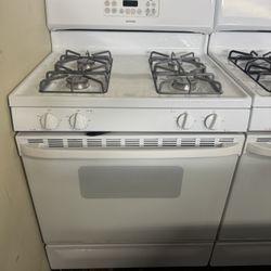 Hotpoint 30” Inch Wide White Gas Stove