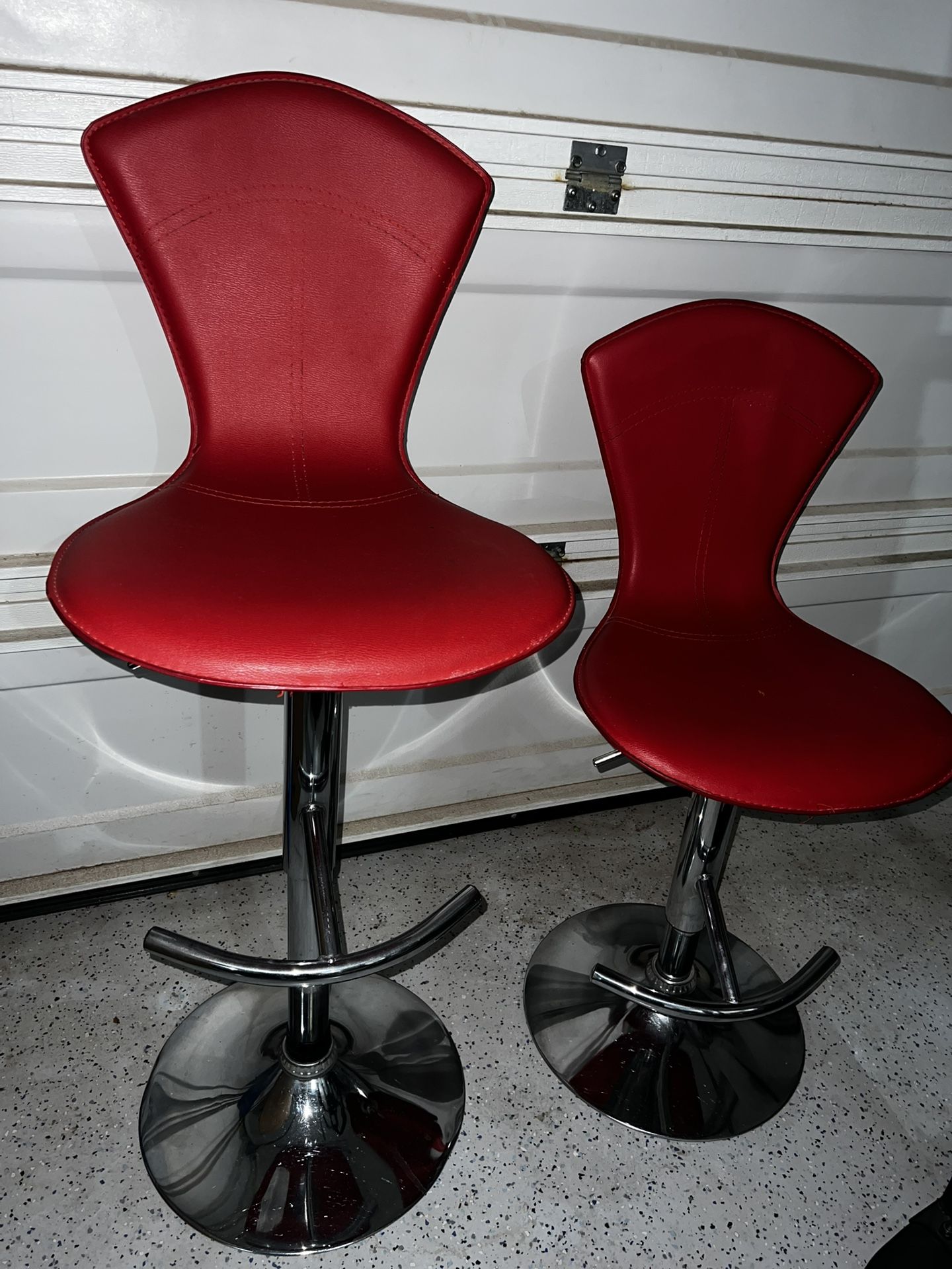 Red Swivel bar stools/chairs