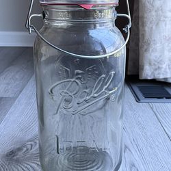 1 Gallon Ball Glass Jar With Eagle Wire Top