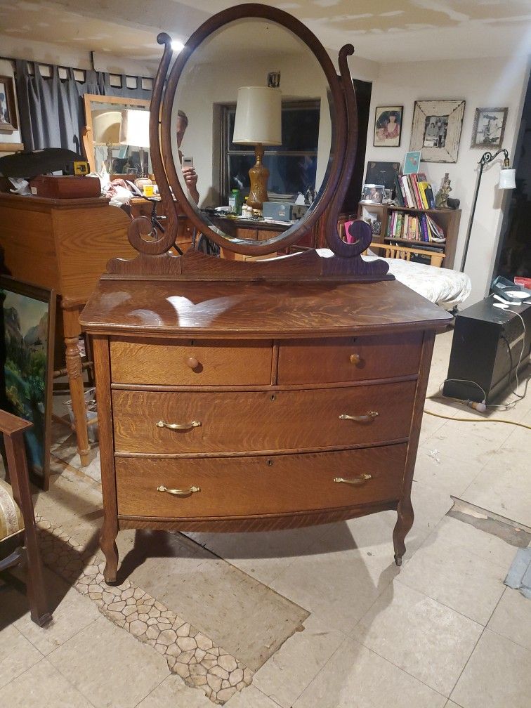 Tiger Oak Antique Dresser 