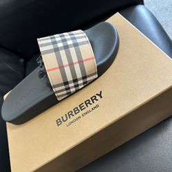 Burberry Men Slides 