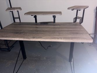 Multi-Level Desk