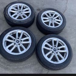 4 X 205/55r17 5x4.72 5x120 Mini Cooper Countryman Bmw Wheels Rims Good Tires 80% Treads !!!!!!!