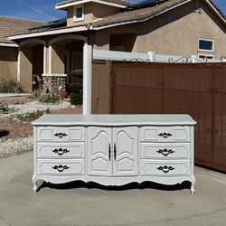 Pure White Stanley Furniture French Provincial Solid Oak Wood 9 Drawer Dresser Credenza PRICE FIRM $525