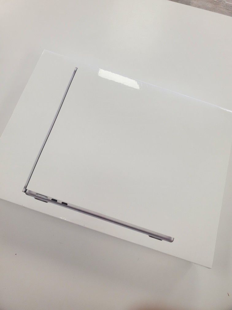 Apple MacBook Air M2 Chip 13 Inch - Pay $1 DOWN AVAILABLE - NO CREDIT NEEDED
