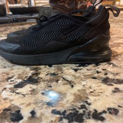 Nike 270