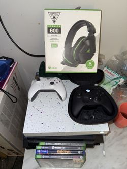 1TB Xbox One X Bundle 