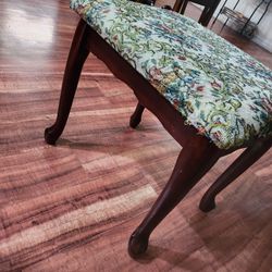 Stool/foot rest
