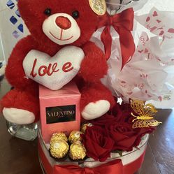 Lindos Arreglos Con Perfume Valentino