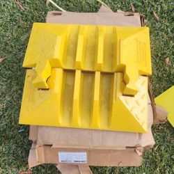 Hard Plastic Cable Protectors Road Guards