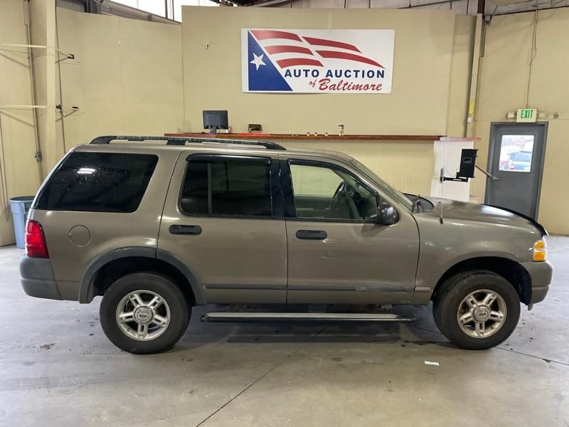 2004 Ford Explorer