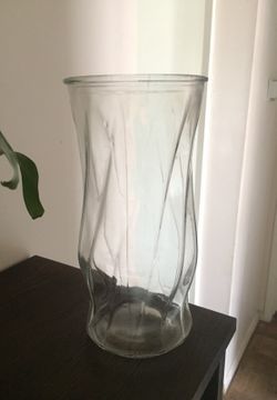 flower/plant vase