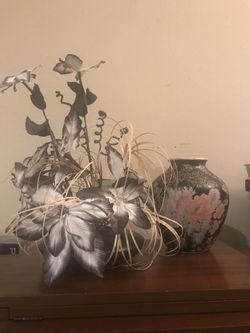 Vintage Floral Arrangement in Vase & Asian Style Vase Decorations Decor