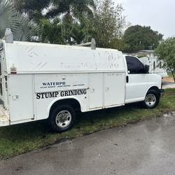 2004 Van With Kuv Bed Box