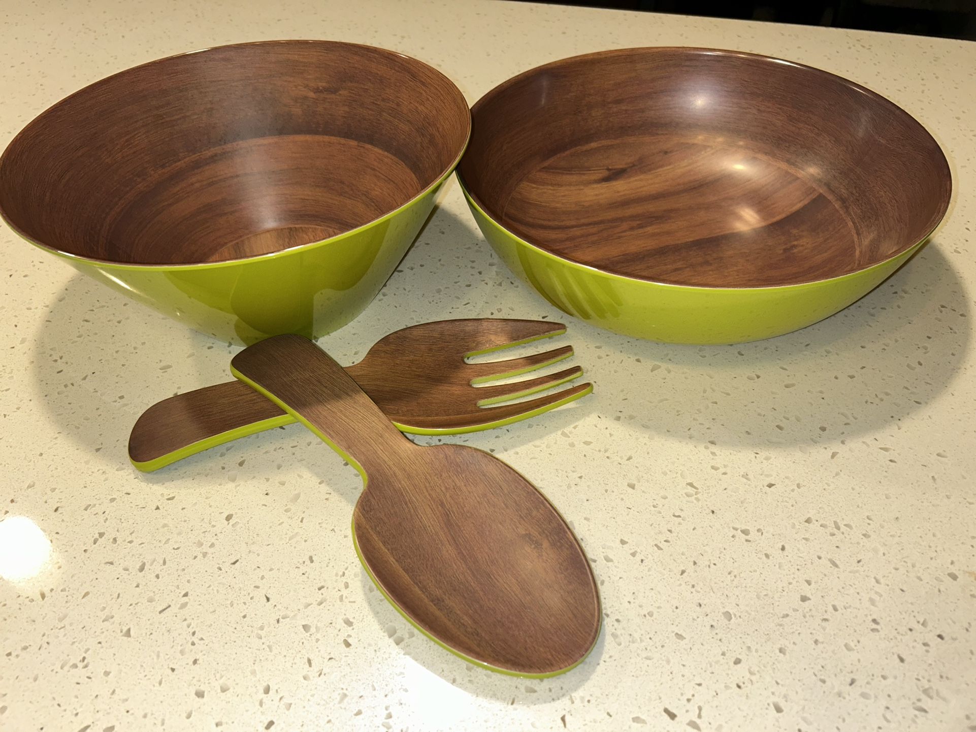 Salad Bowl Set with matching utensils 