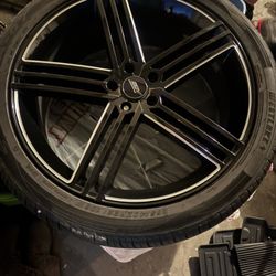 22 Inch 5x114.3/5x4.5  Wheels $800