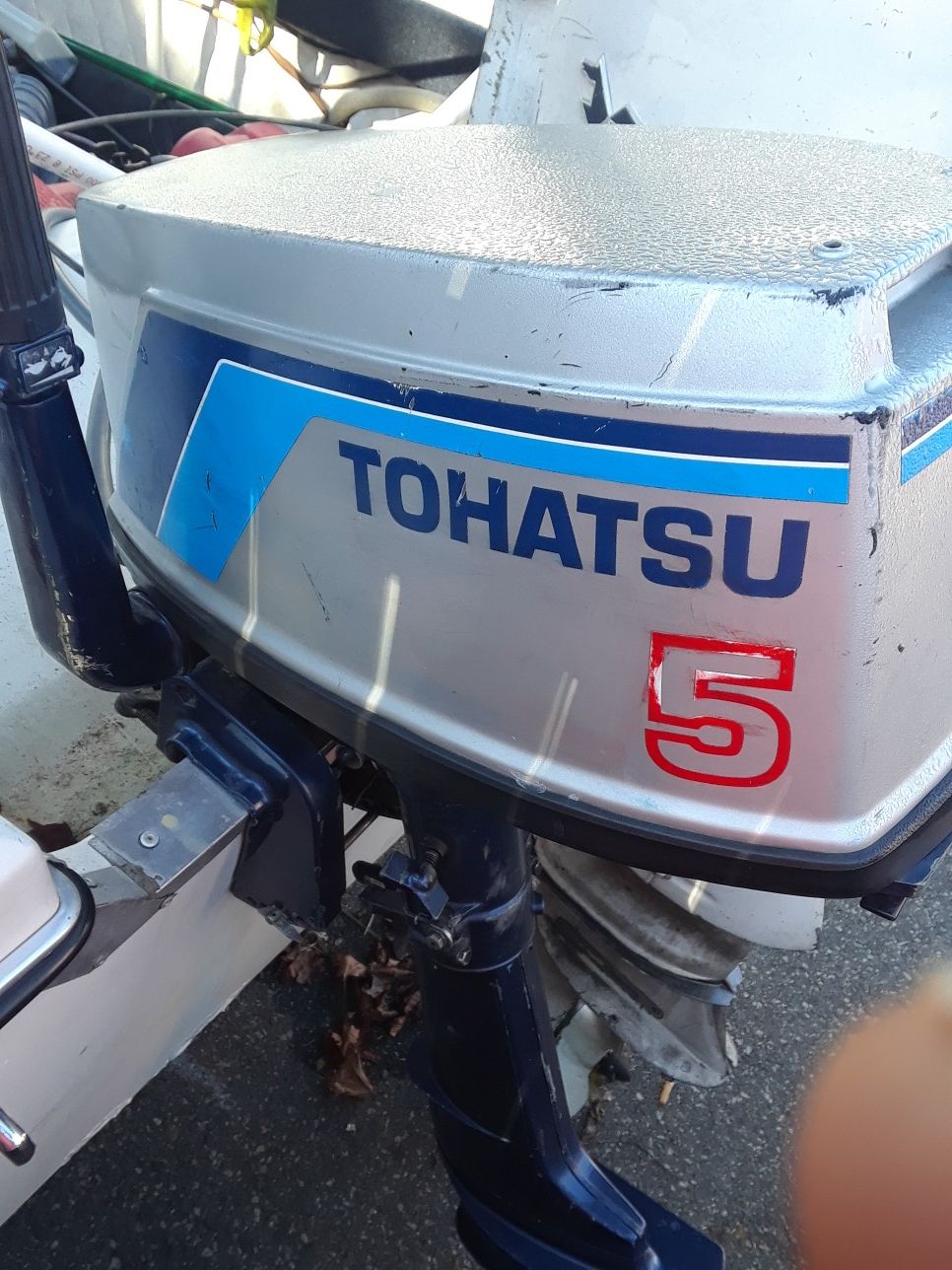 Tohatsu 5hp outboard motor