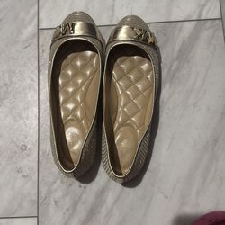 Michael kors woman shoes size 7