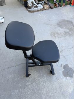 Massage chair / tattoo chair