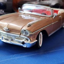 Die Cast Metal - 1958 Cadillac "ElDorado" Combertible - Like New Condition-