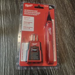 Milwaukee
Non-Contact Voltage and GFCI Receptacle Premium Test Kit