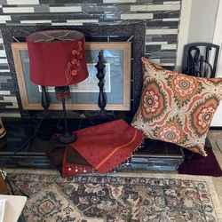 Lamp /table runner/pillow