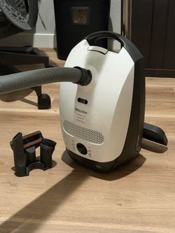 Miele Classic C1 Olympus Vacuum