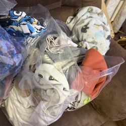 Boys clothes size 3T and bag of toys