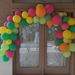 Free Balloon Arch
