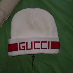 Gucci embroided logo hat