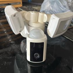 Floodlight  Motion With Security Camera