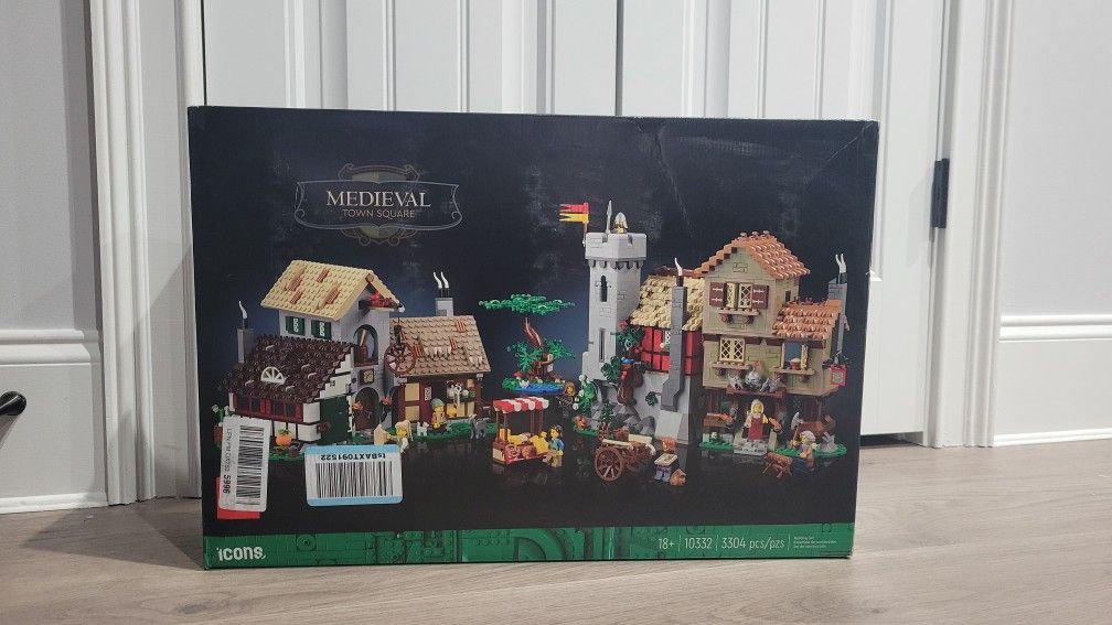 Lego Medieval Town Square (10332)