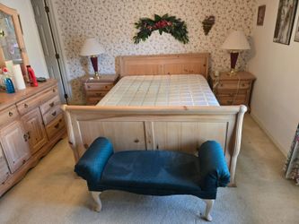 Queen Bed and Dresser With Mirror And 2 Nightstands