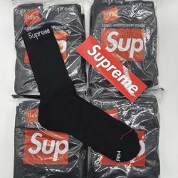 SUPREME SOCKS🎒