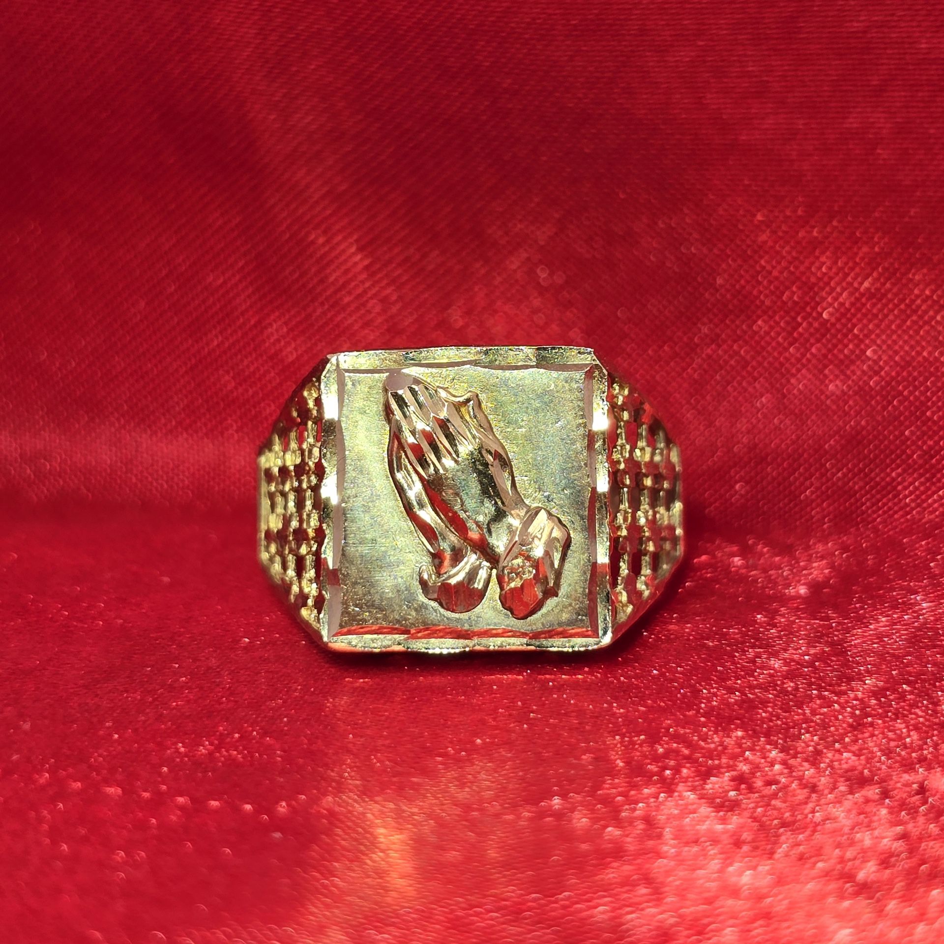 10k Gold Praying Hand Ring