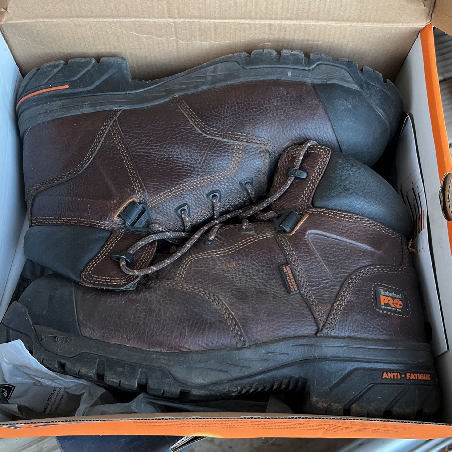 11.5 Wide. Men’s Work Boots