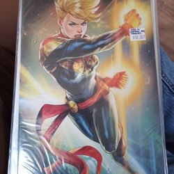 Life of Captain Marvel #4 (Battle Lines Variant)