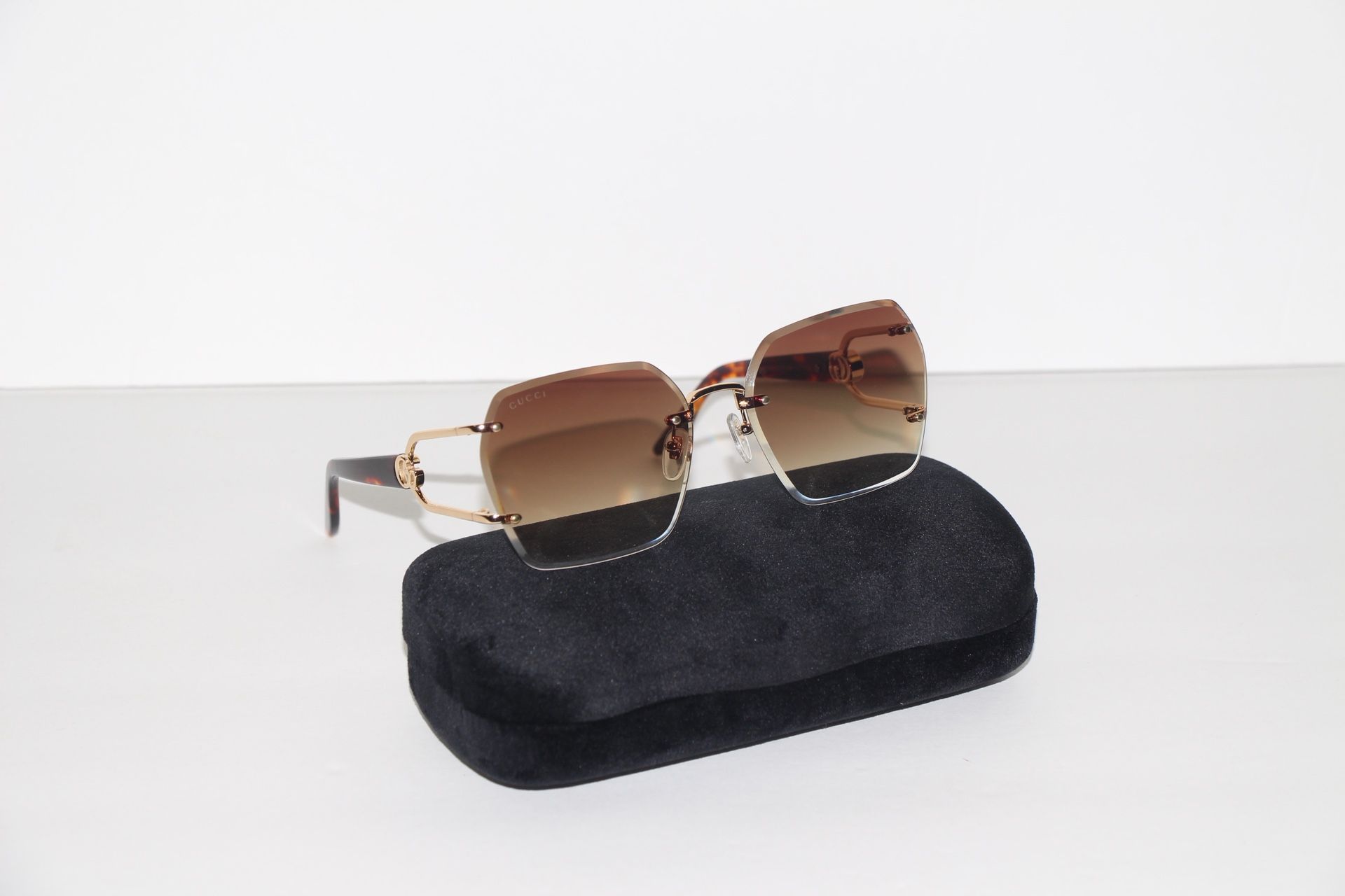 Gucci Classic Rectangular Sunglasses