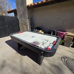 Air Hockey Table