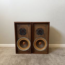 KLH Twenty 2 Way Home Floor Standing Vintage Speakers