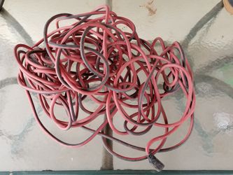 POWER CABLE IN GREAT CONDITION 100FT 300 VOLTS