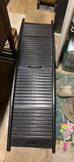 Portable Folding Ramp for animals 5 ft L 15”in w plastic. folds into a  suitcase.