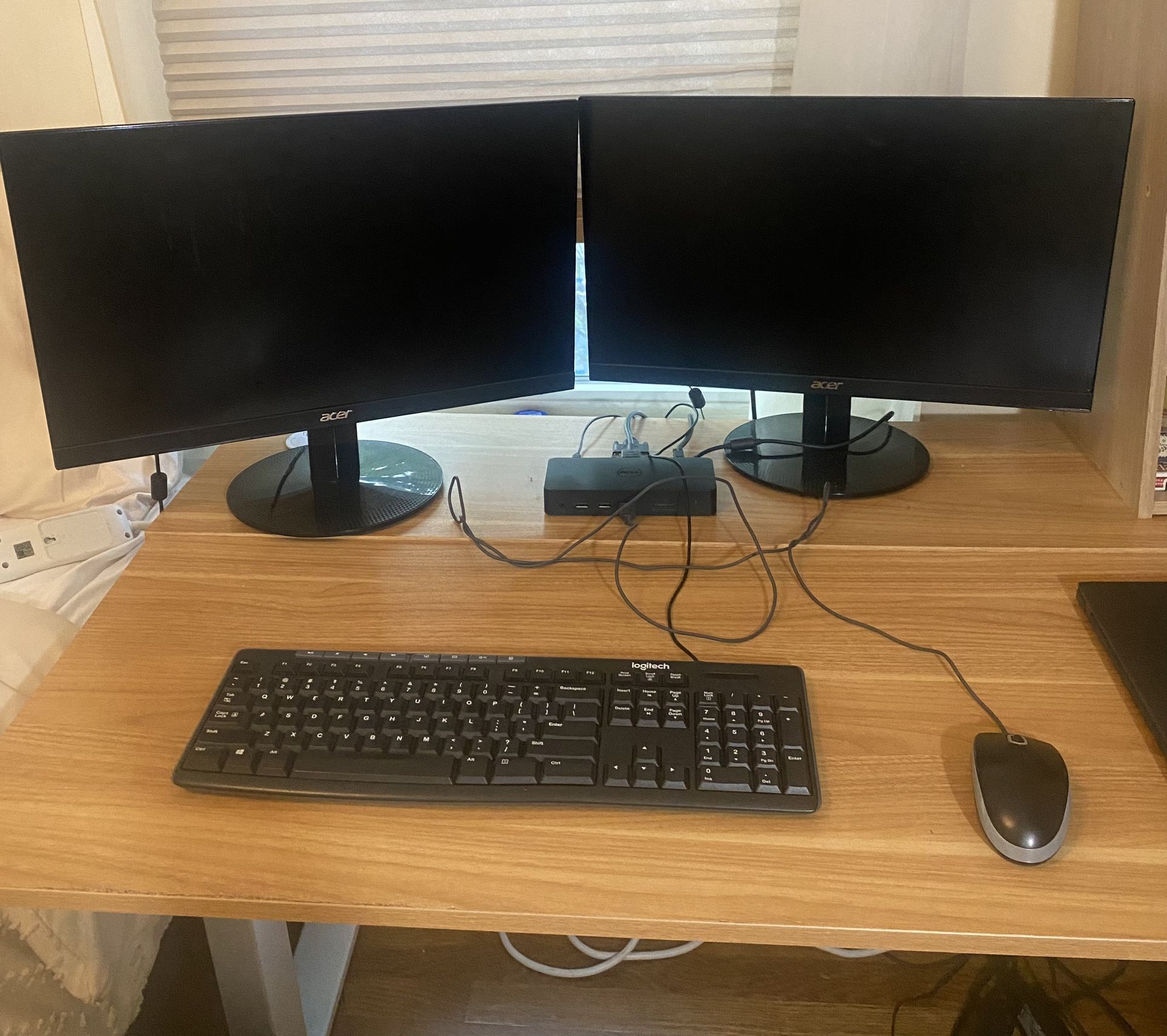 Home Office Bundle – Dual Monitors + Dell Dock + Keyboard/Mouse + Standing Desk