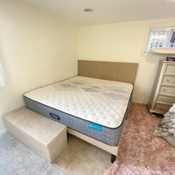 King Size Bedroom Set - Must Go Today - Give Me An Offer
