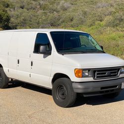 2007 Ford E-250 Cargo Van 138.0" - Super Nice Van ! ! ! LOW MILES ! ! !  