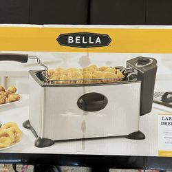 New In Box Bella Deep Fryer