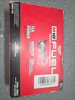 Milwaukee M18 Fuel grinder