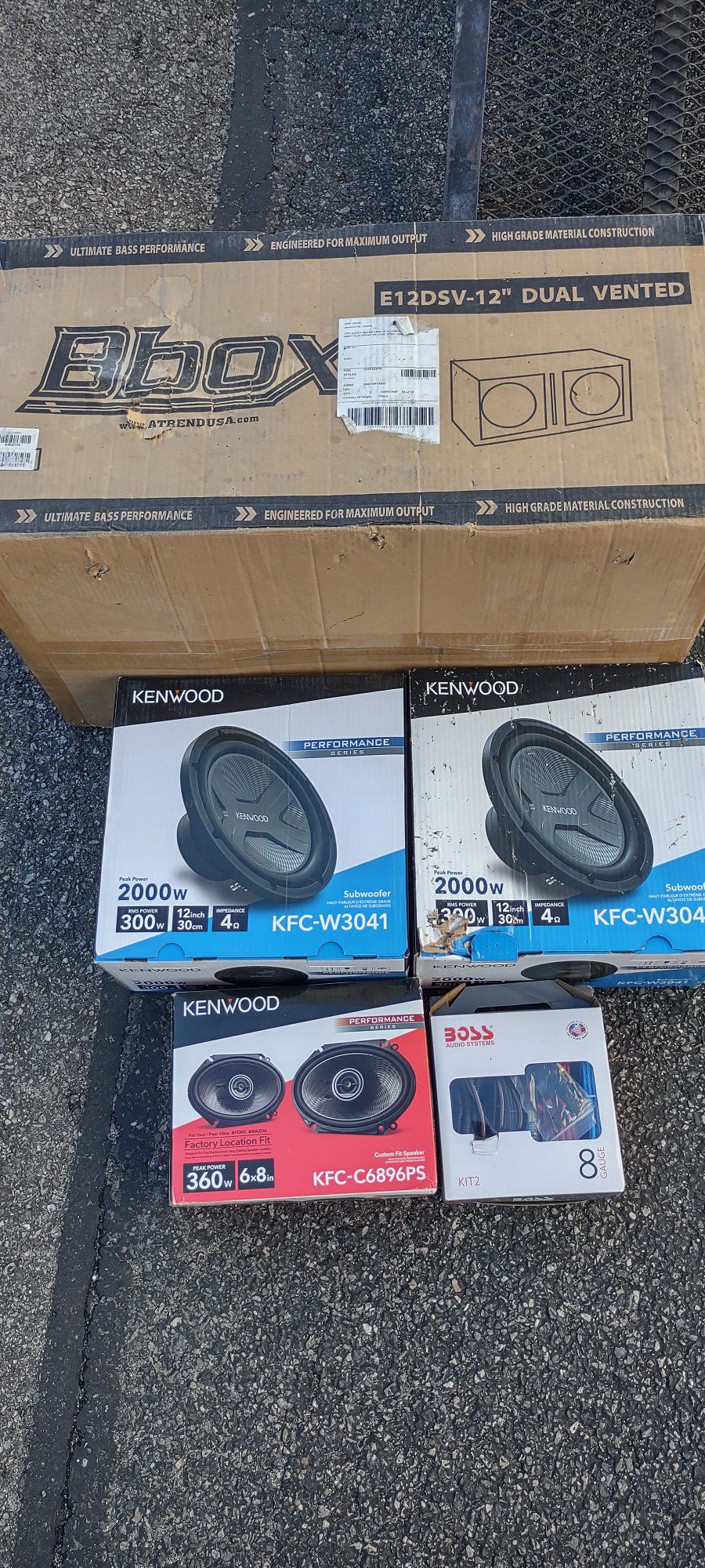 New Kenwood Speakers And Box For Car Audio