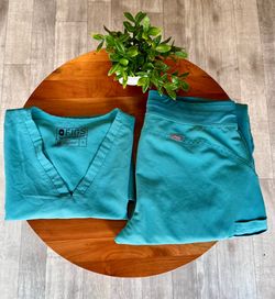 Figs scrubs- small