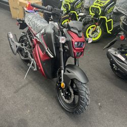 Brand New M5 150cc Automatic Motorcycle 